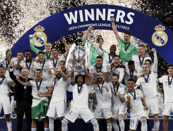 Champions League tamaño real - CAB Premiaciones